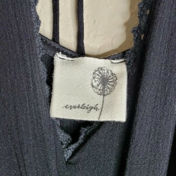 Everleigh Black Cream Dress. - Size L - Picture 6 of 13